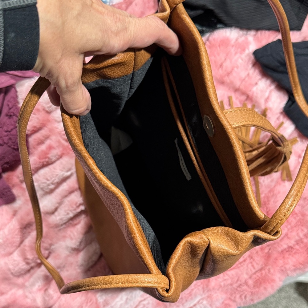 Tan Bucket Bag with Tassel - Picture 4 of 6